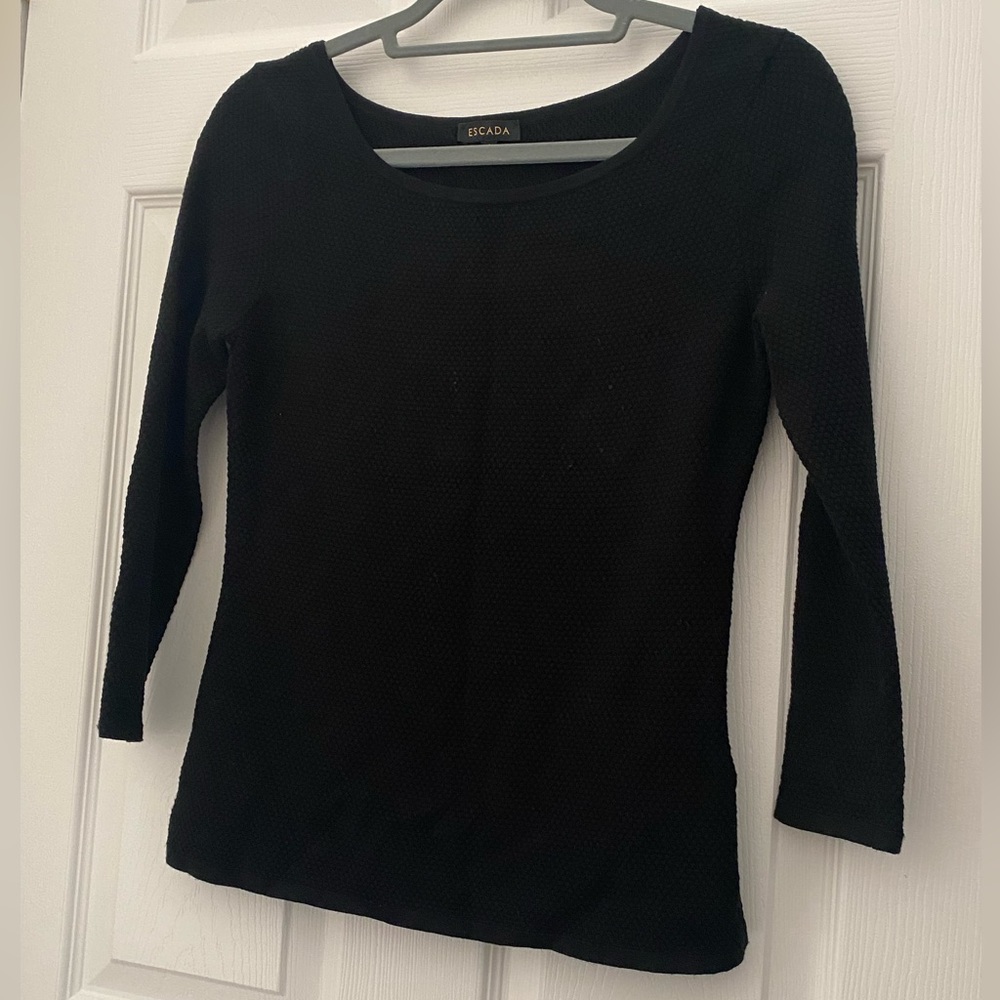 NWOT Escada 3/4 sleeve top Black S